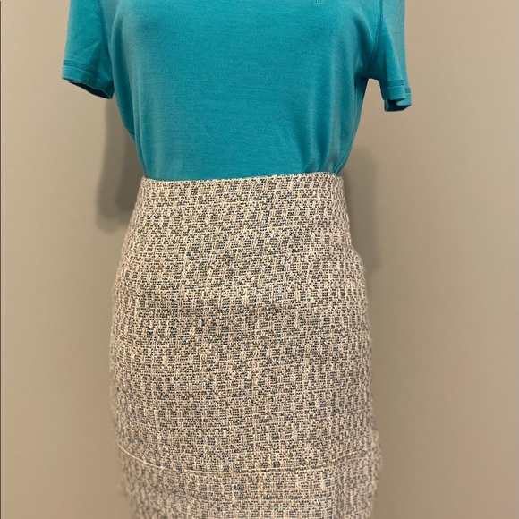 Skirt - Ann Taylor lined mini skirt, cream/blue green, size 0. - Picture 7 of 8